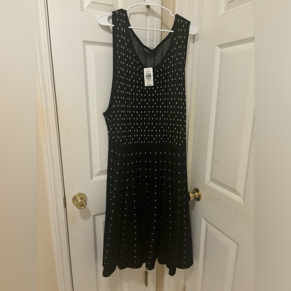 Torrid knit dress sleeveless black with gold dots